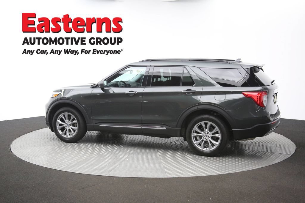 Used 2022 Ford Explorer XLT w/ Equipment Group 202A AWD/4WD image 65