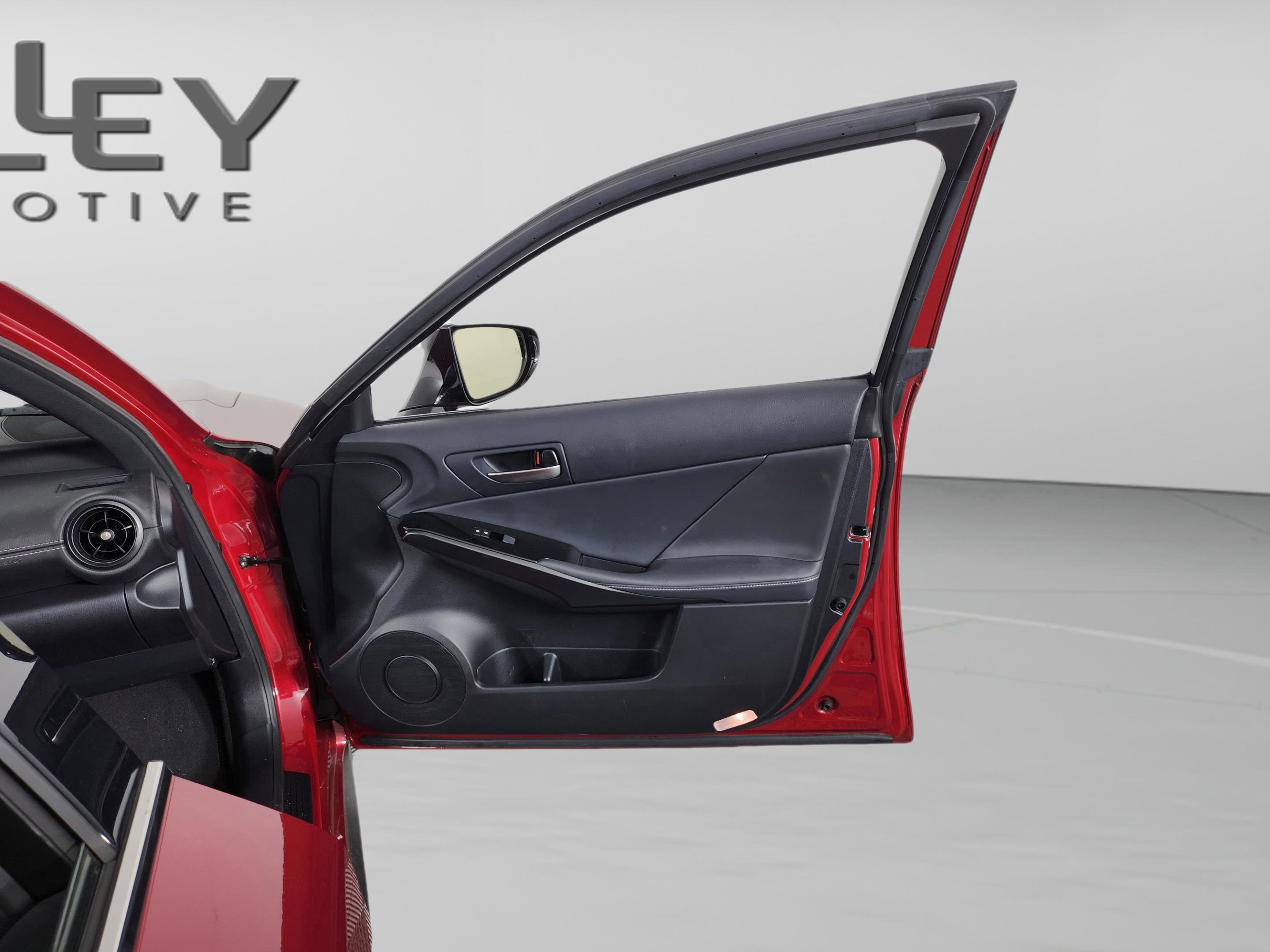 Certified 2023 Lexus IS 300 w/ Comfort Package image 32