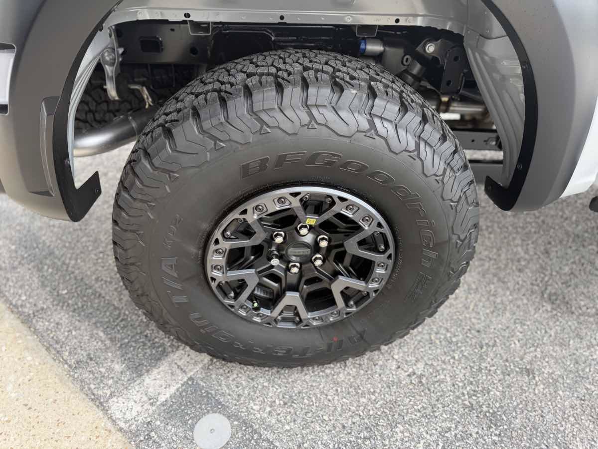 Used 2026 Ford F150 Raptor w/ Equipment Group 803A Raptor R AWD/4WD image 40