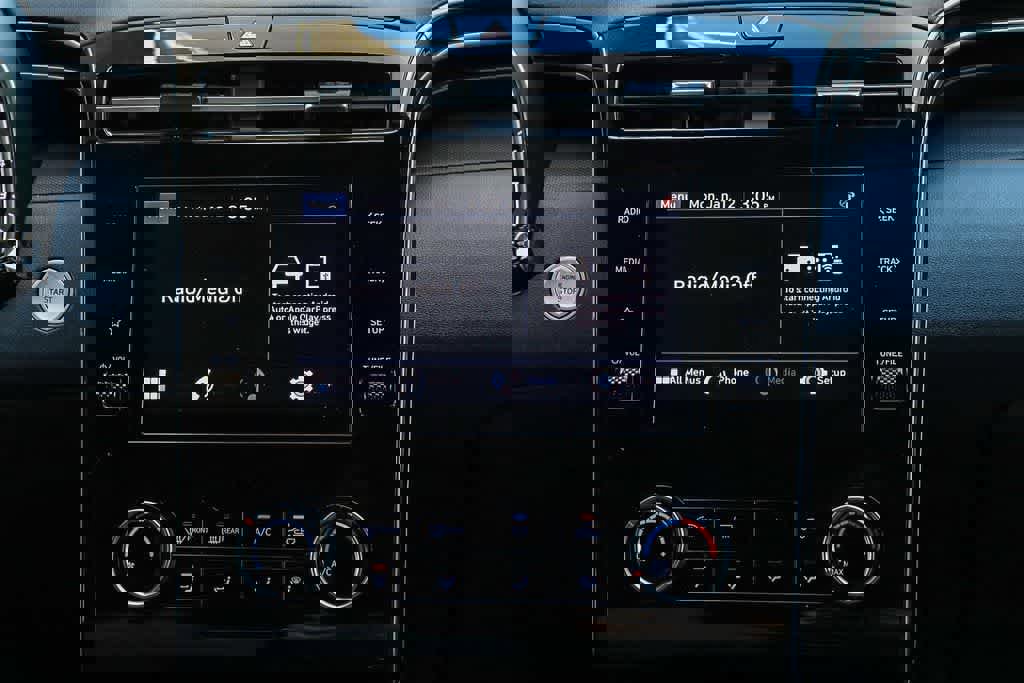 Used 2023 Hyundai Santa Cruz SEL AWD/4WD image 15