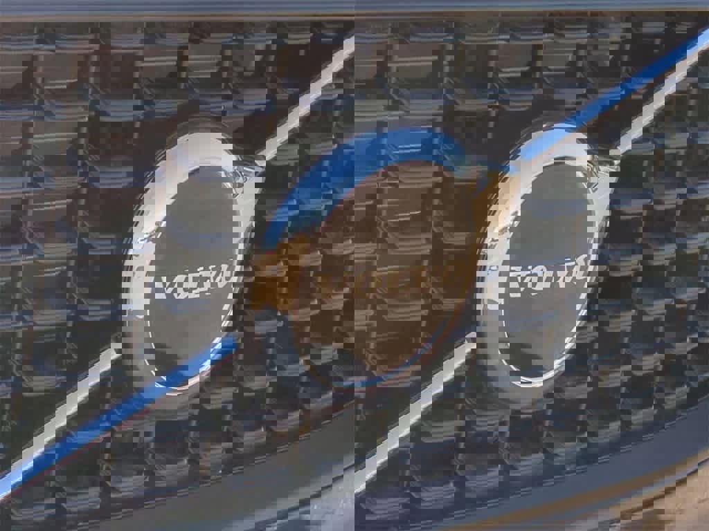 Used 2025 Volvo XC60 T8 Core w/ Protection Package Premier image 10