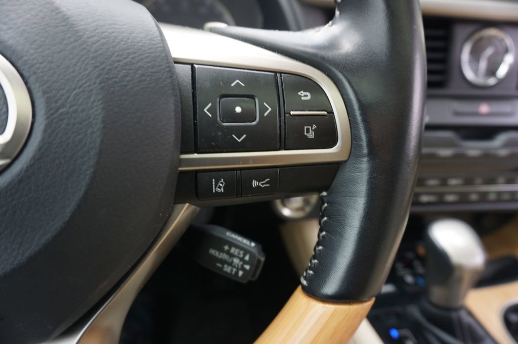 Used 2022 Lexus RX 350 AWD w/ Premium Package image 9
