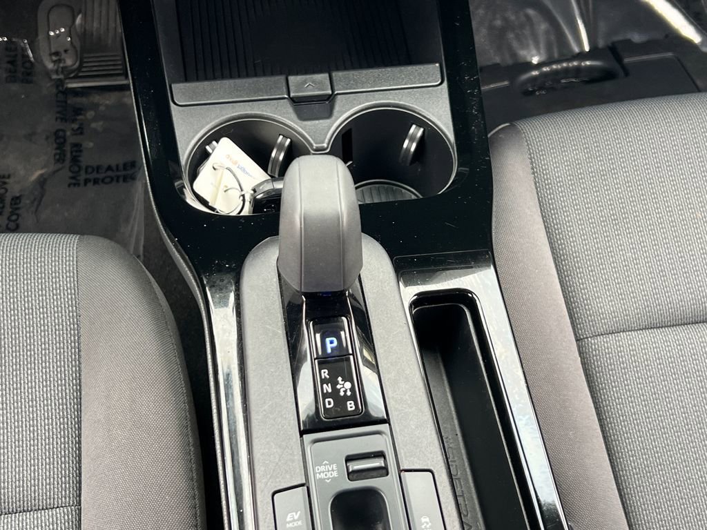 Used 2024 Toyota Prius LE image 20