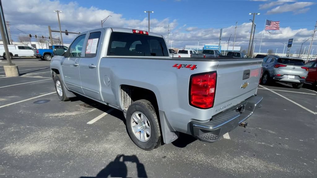 Used 2018 Chevrolet Silverado 1500 LT AWD/4WD image 8