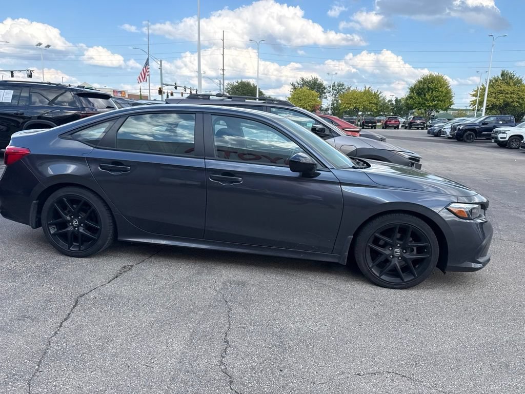 Used 2022 Honda Civic Sport image 2