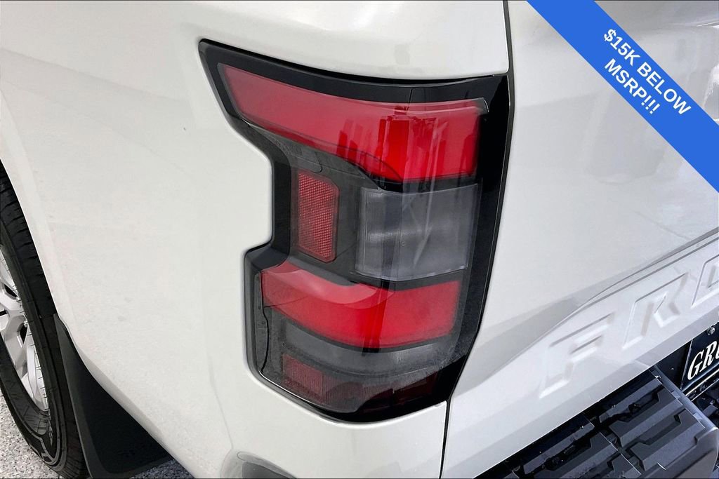 Used 2025 Nissan Frontier S image 42