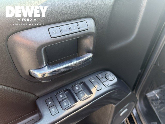 Used 2017 GMC Sierra 1500 SLT w/ All Terrain Package AWD/4WD image 11