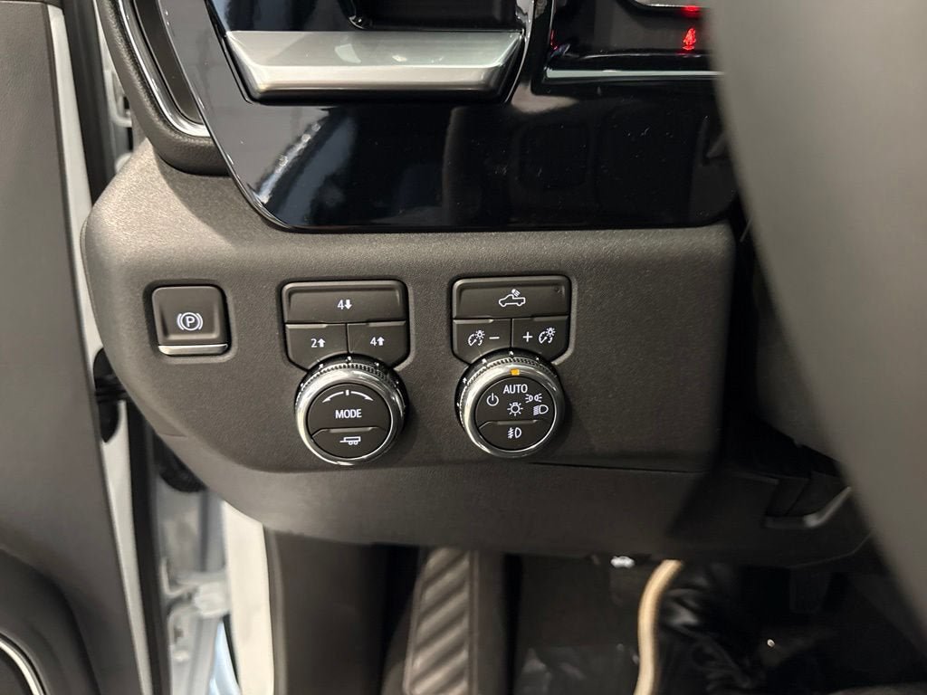 New 2026 GMC Sierra 2500 SLE w/ SLE Value Package; AWD/4WD image 32