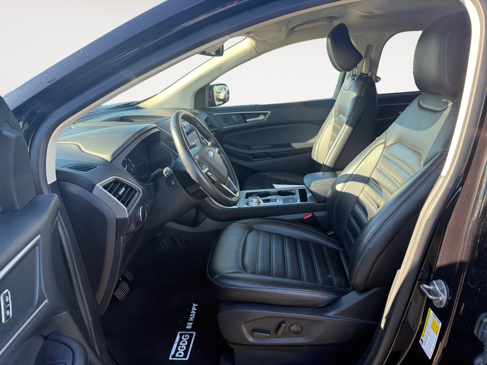 Used 2024 Ford Edge SEL image 10