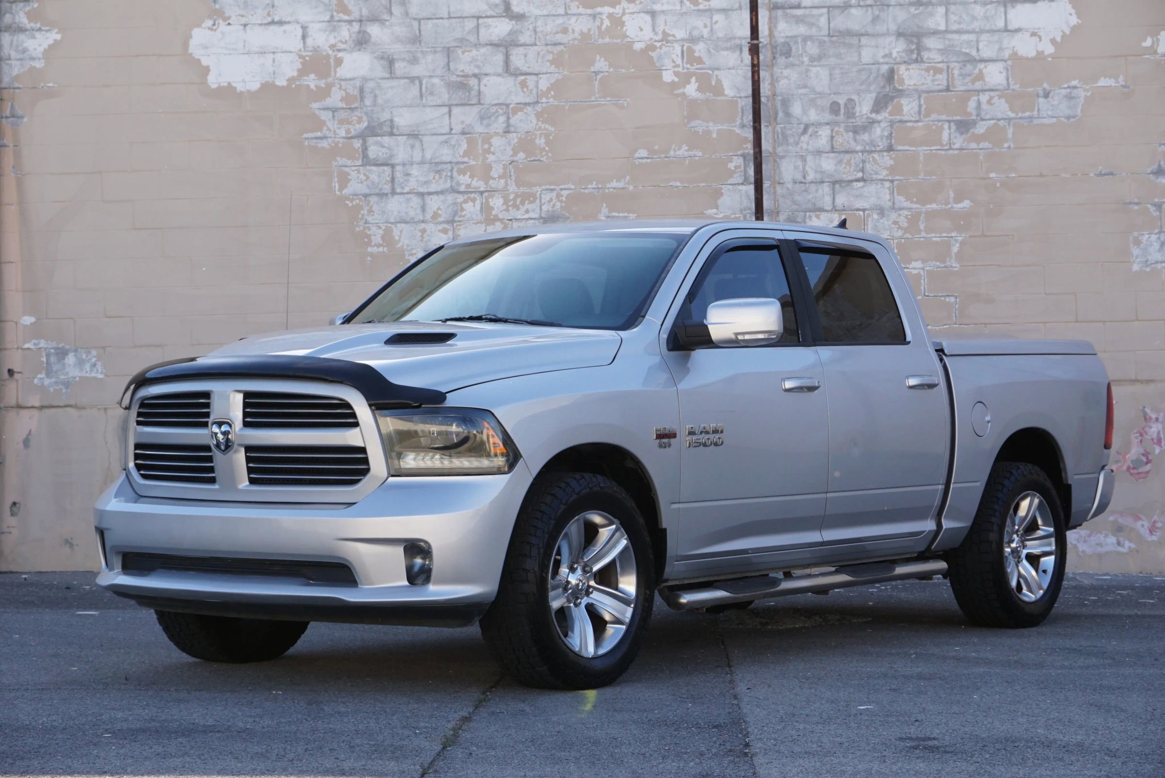 Used 2015 RAM 1500 Sport w/ Remote Start & Security Group AWD/4WD image 1