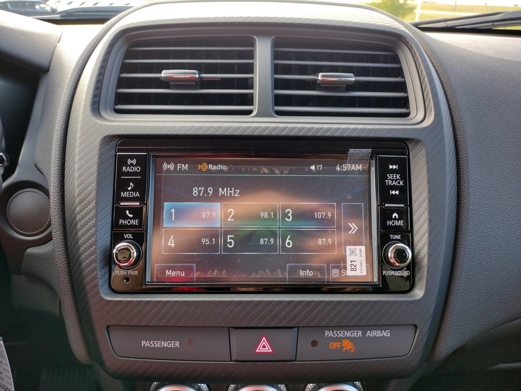 New 2025 Mitsubishi Outlander Sport ES image 4