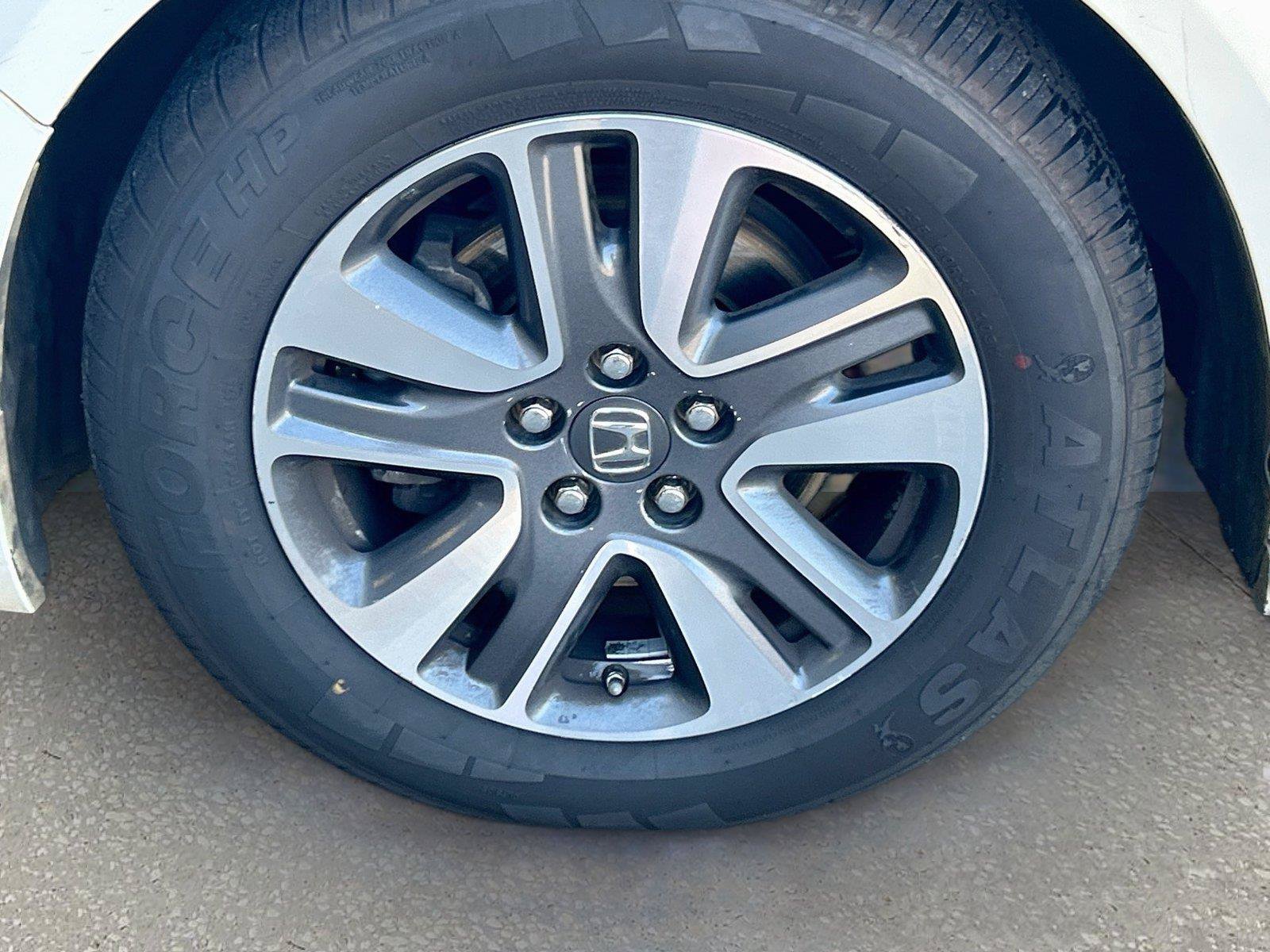 Used 2015 Honda Odyssey Touring image 39