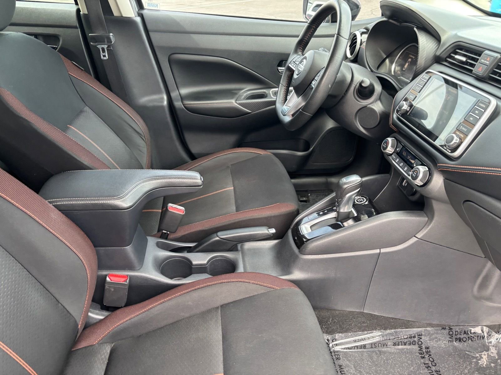 Used 2020 Nissan Versa SR w/ Convenience Package image 14