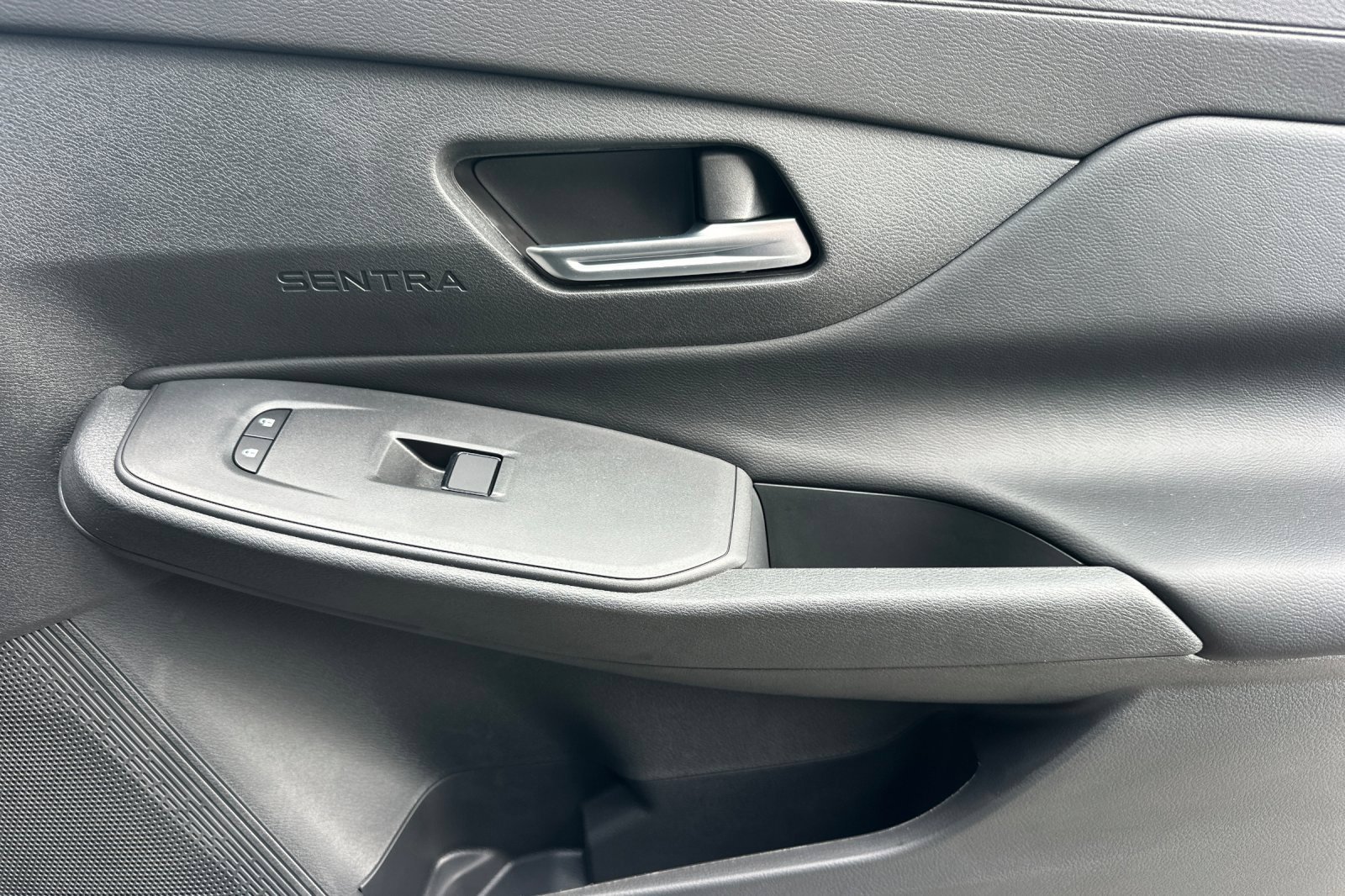 New 2027 Nissan Sentra S w/ Floor Mat Package FWD image 18