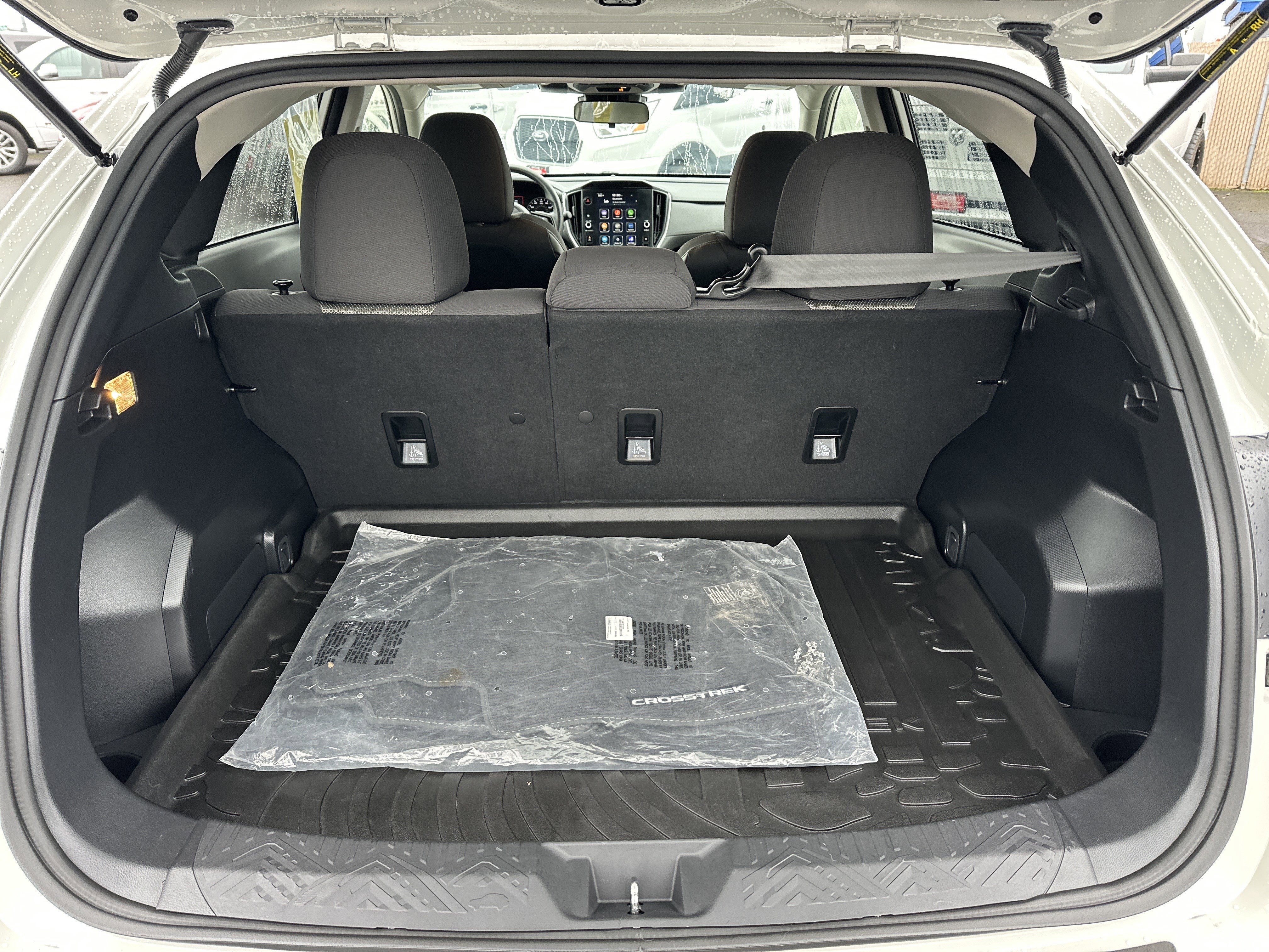 Used 2024 Subaru Crosstrek 2.0i Premium image 5
