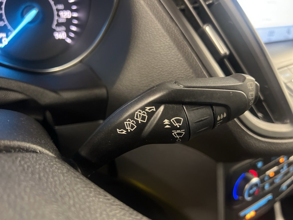 Used 2018 Ford Escape SE w/ SE Sync 3 Package image 15