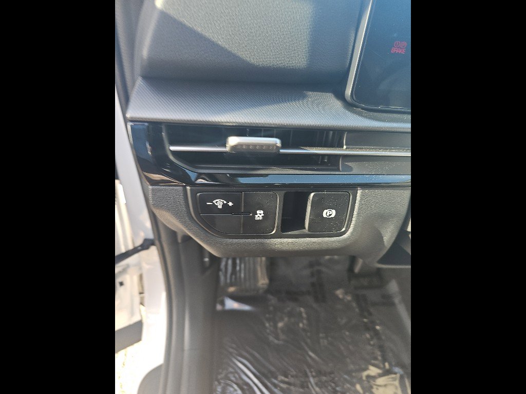 New 2026 Kia Sportage LX image 11