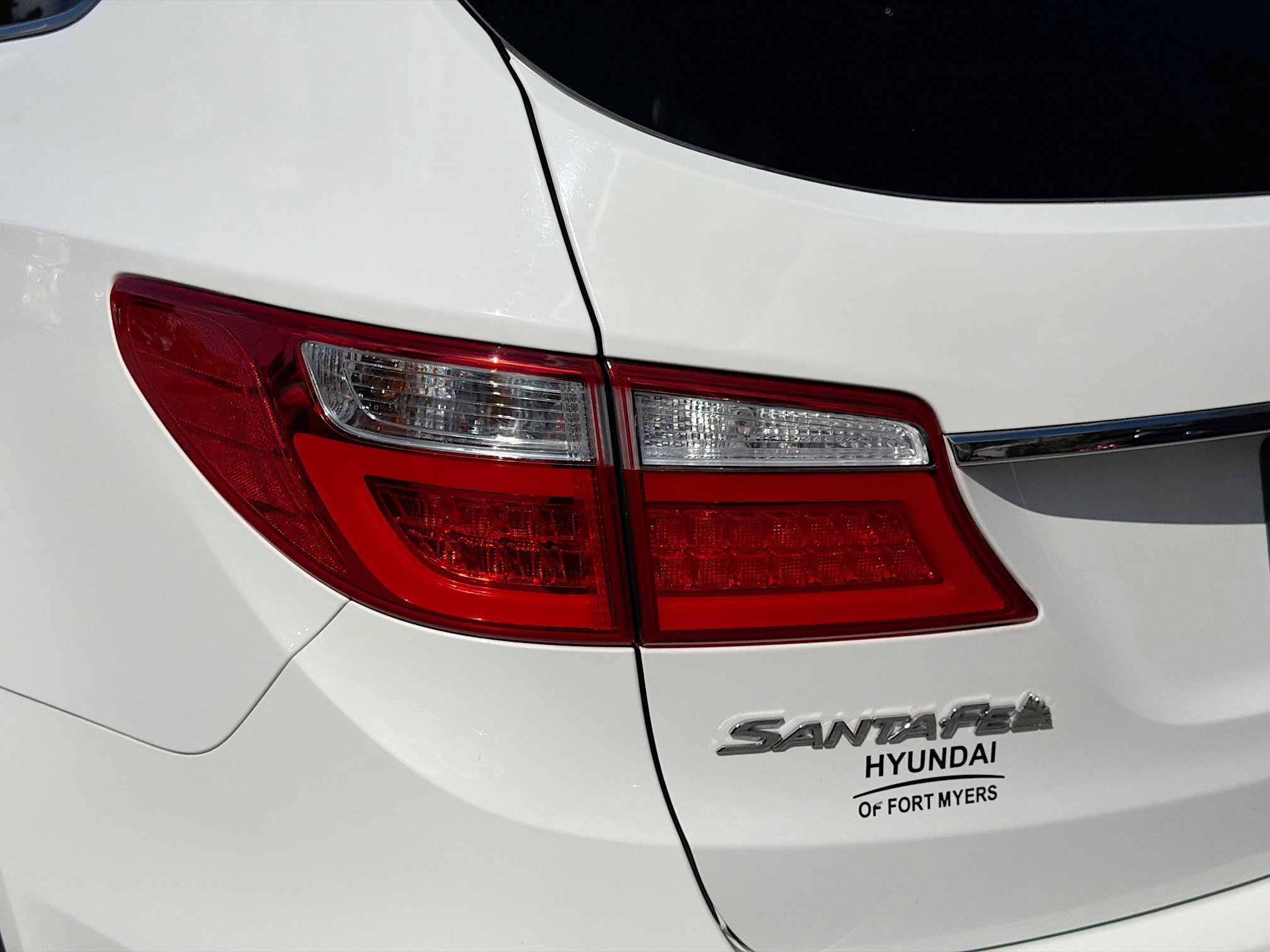 Used 2016 Hyundai Santa Fe Limited w/ Option Group 04 image 10