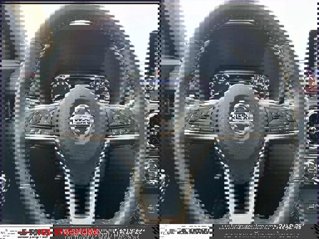 Used 2022 Nissan Sentra SR w/ SR Premium Package image 21