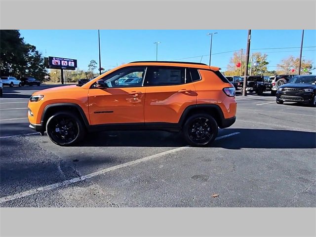 New 2026 Jeep Compass Latitude image 26