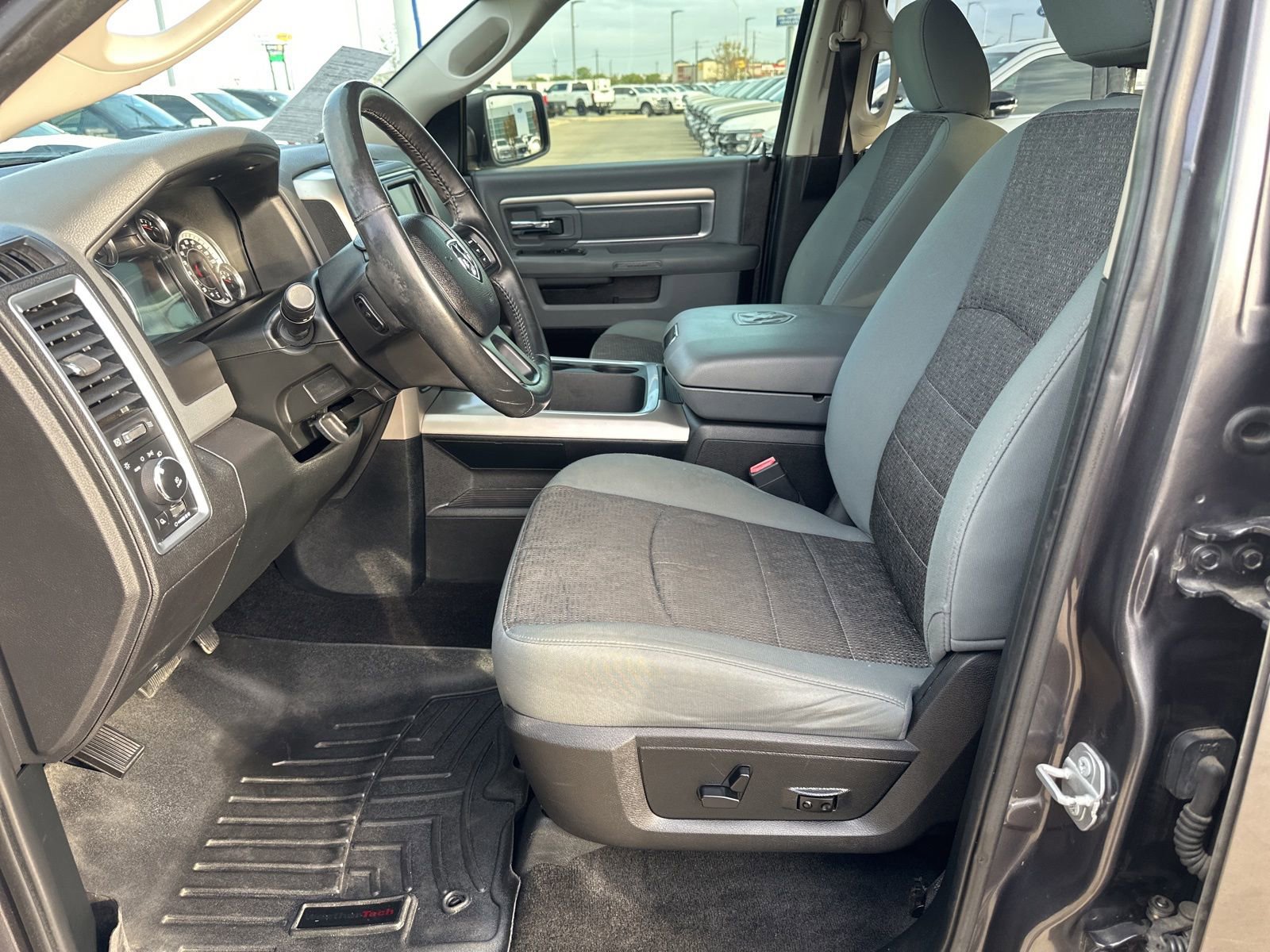 Used 2017 RAM 1500 Big Horn image 15