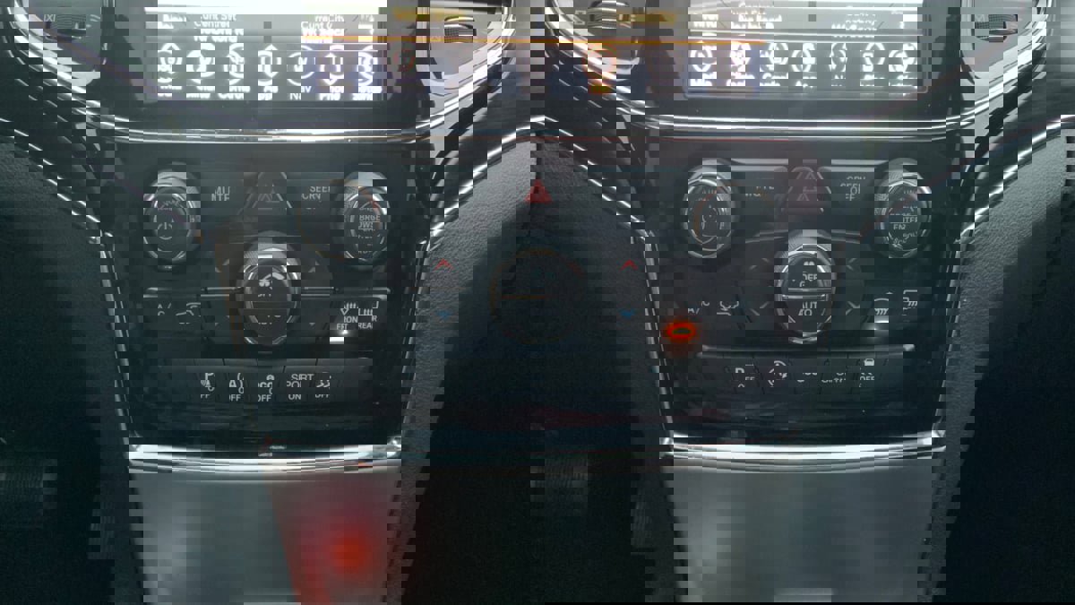 Used 2020 Jeep Grand Cherokee Limited image 35