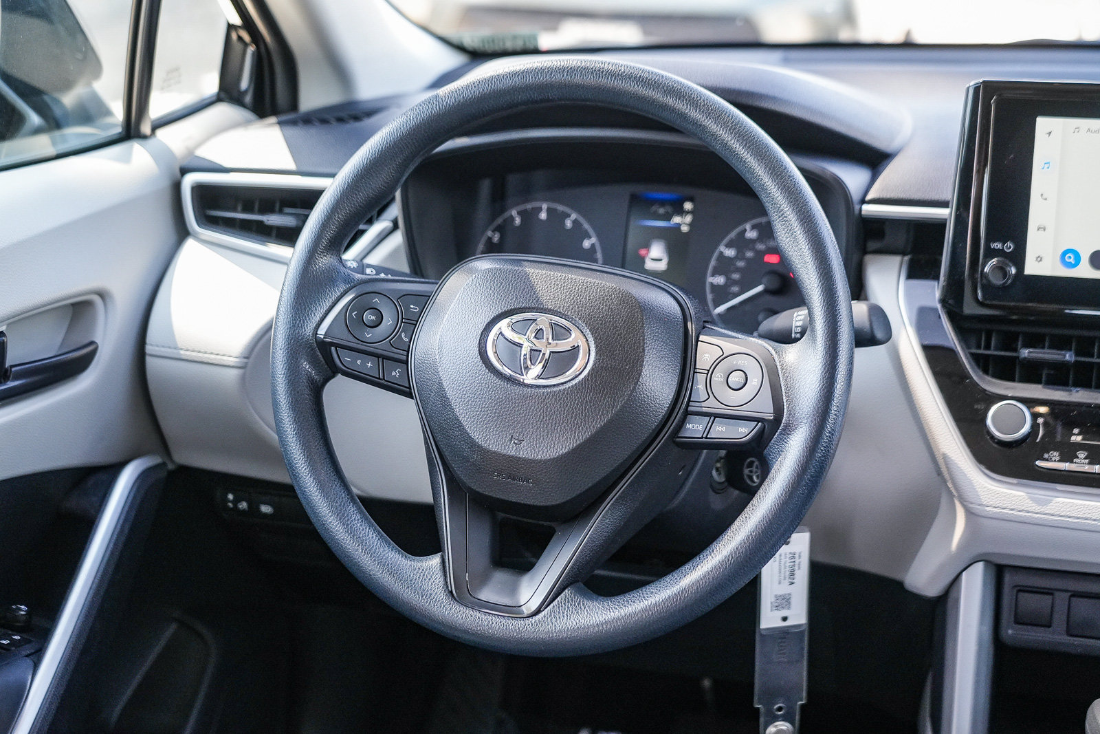 Certified 2025 Toyota Corolla Cross L FWD image 15