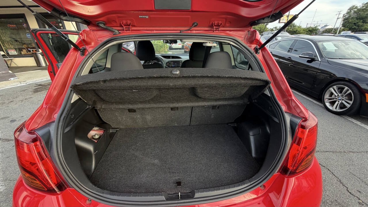 Used 2015 Toyota Yaris L FWD image 4