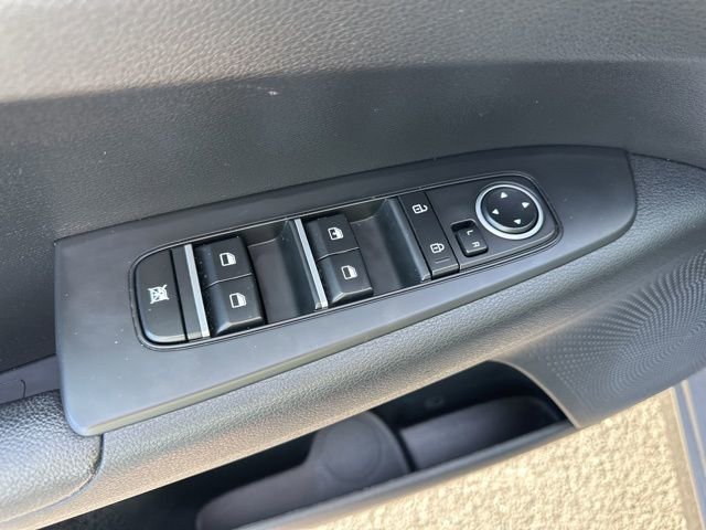 Used 2023 Kia Forte LXS image 10