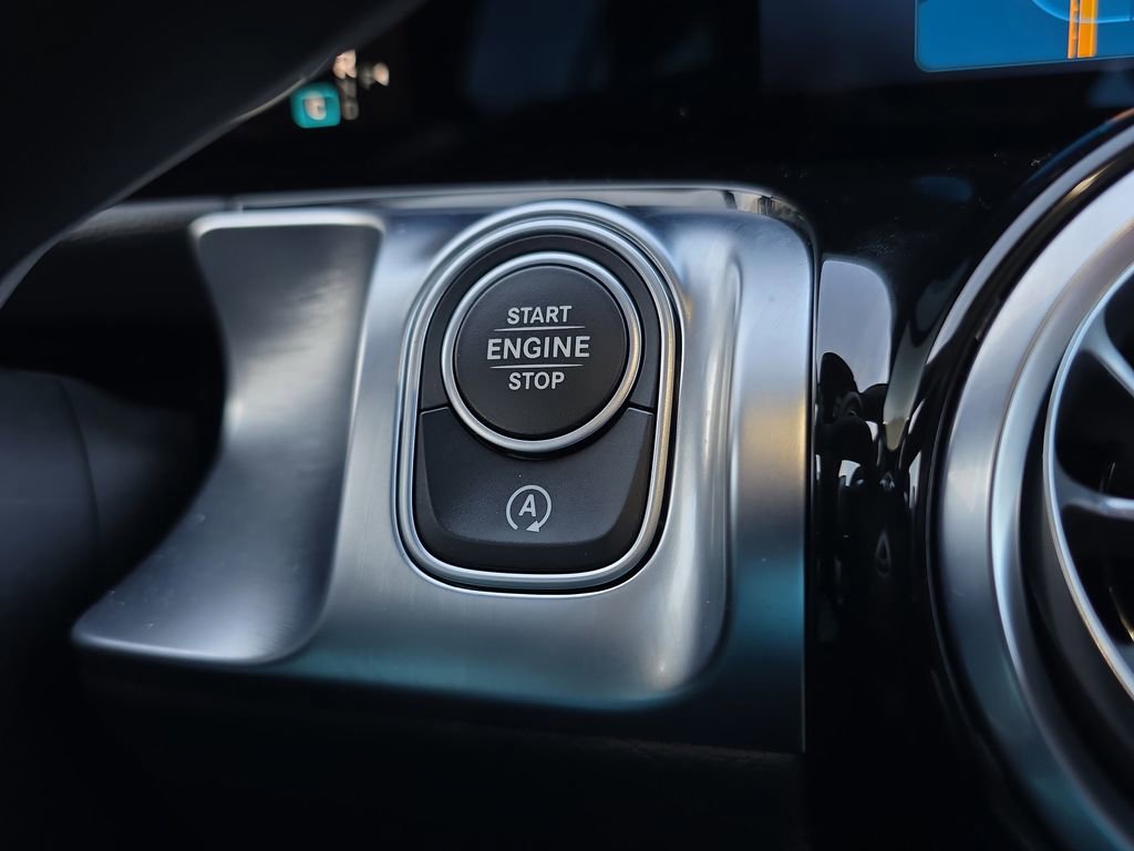 Certified 2025 Mercedes-Benz GLB 250 GLB 250 image 29