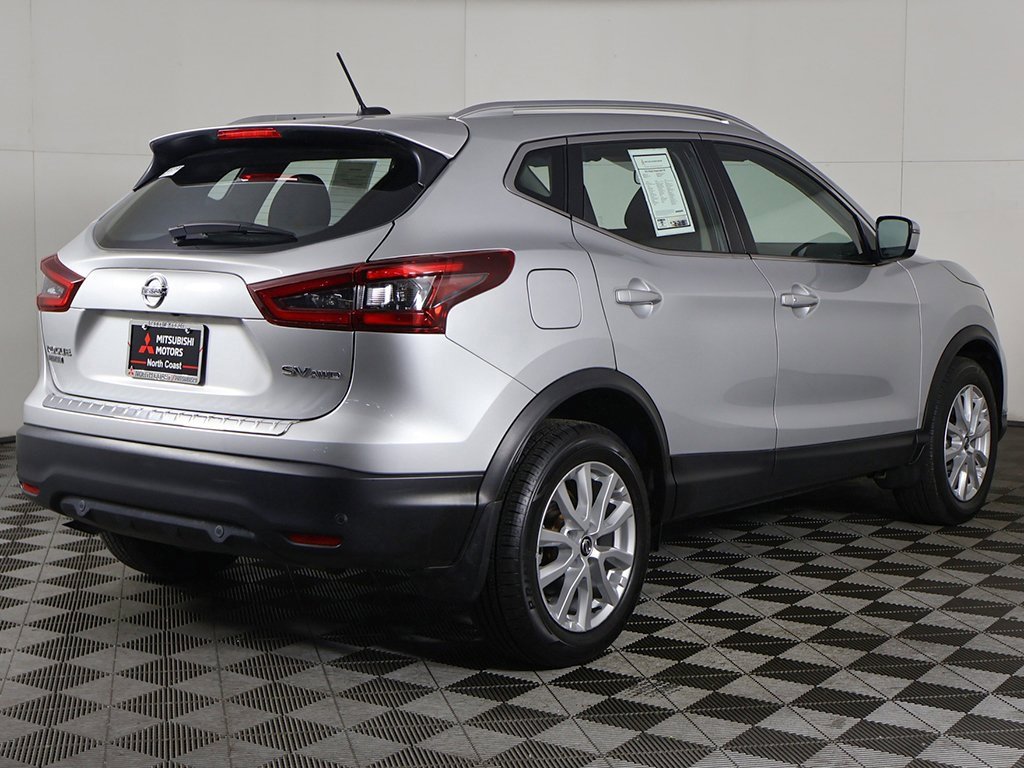 Used 2022 Nissan Rogue Sport SV image 9