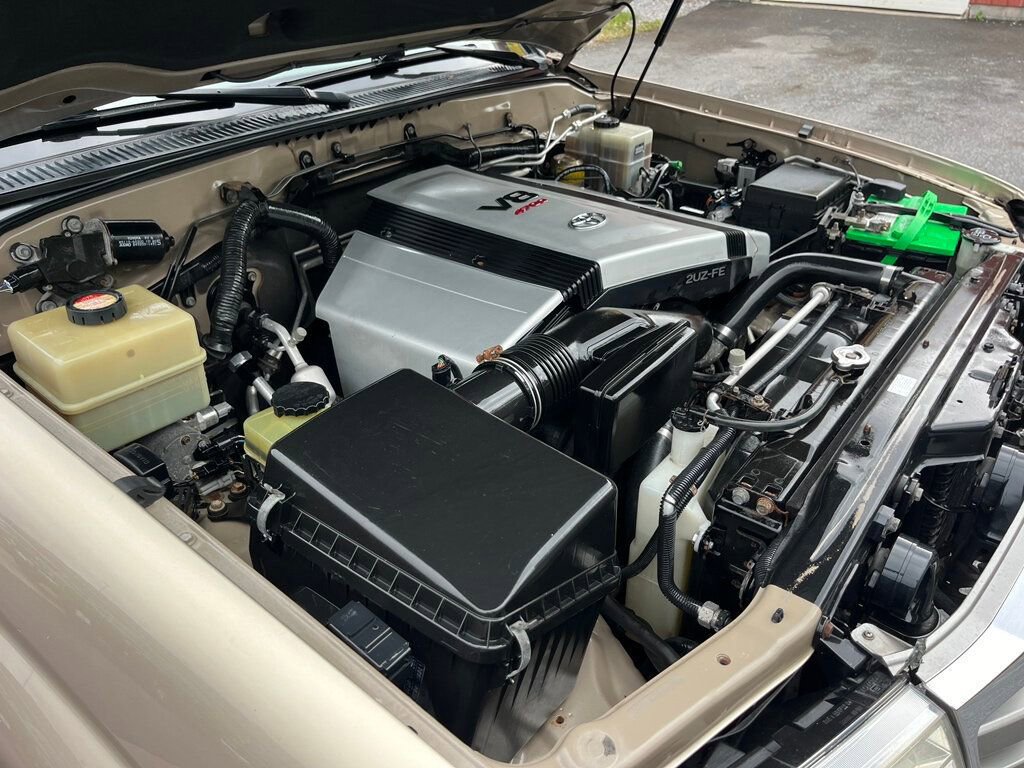 Used 2006 Toyota Land Cruiser image 71