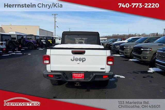 Used 2023 Jeep Gladiator Overland image 30