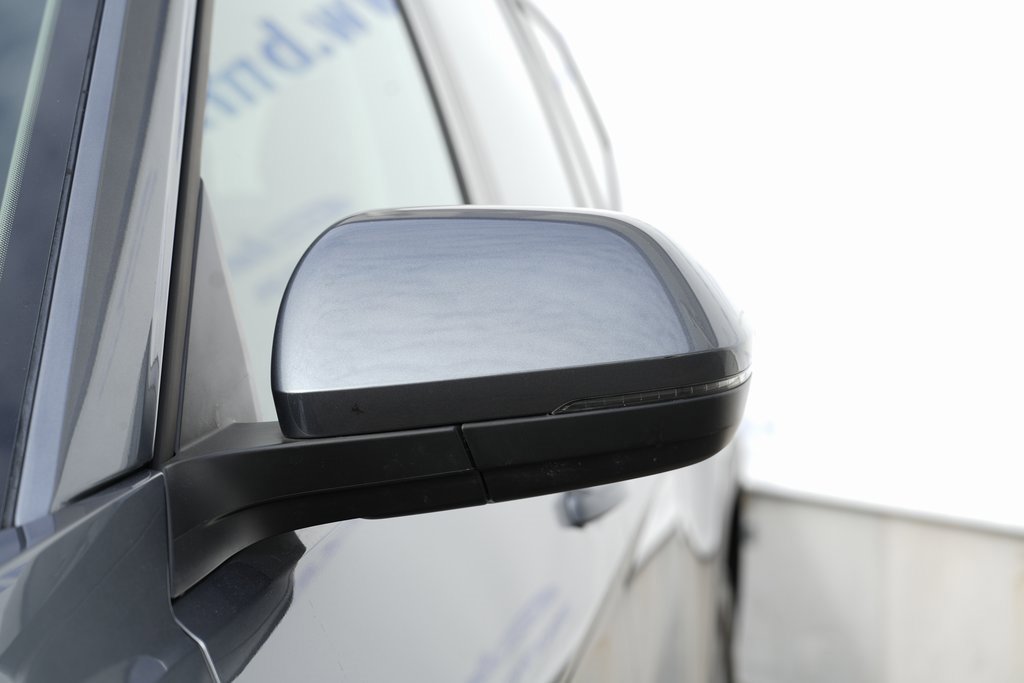 Used 2024 Volkswagen Atlas SE image 11