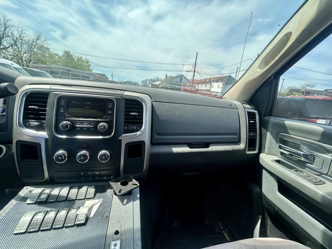 Used 2015 RAM 4500 SLT w/ Quick Order Package 29G SLT RWD image 16