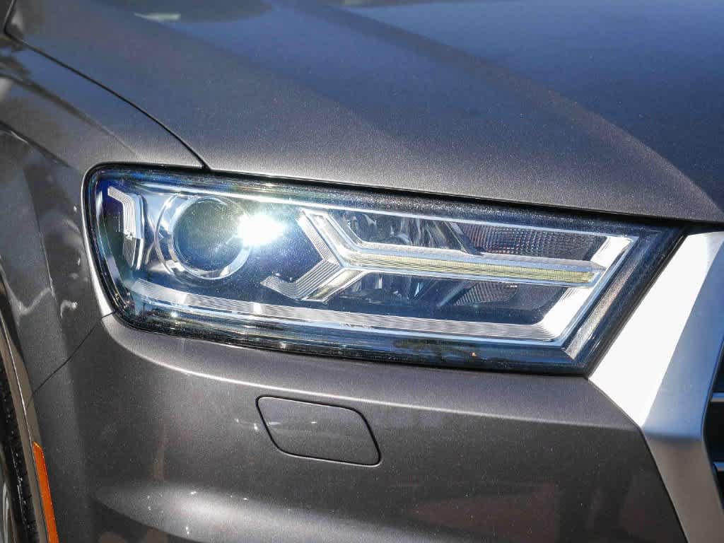 Used 2018 Audi Q7 2.0T Premium Plus w/ Premium Plus Package AWD/4WD image 4