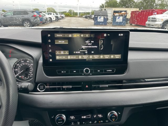Used 2025 Mitsubishi Outlander SE AWD/4WD image 13