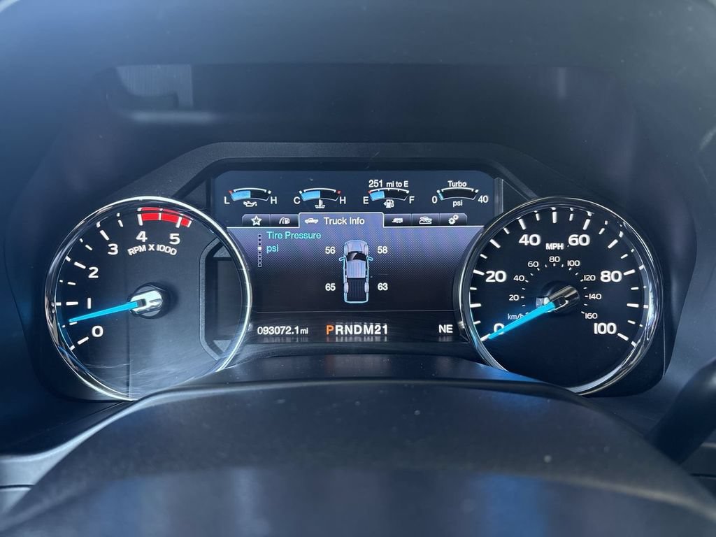 Used 2017 Ford F350 Platinum w/ Platinum Ultimate Package AWD/4WD image 11