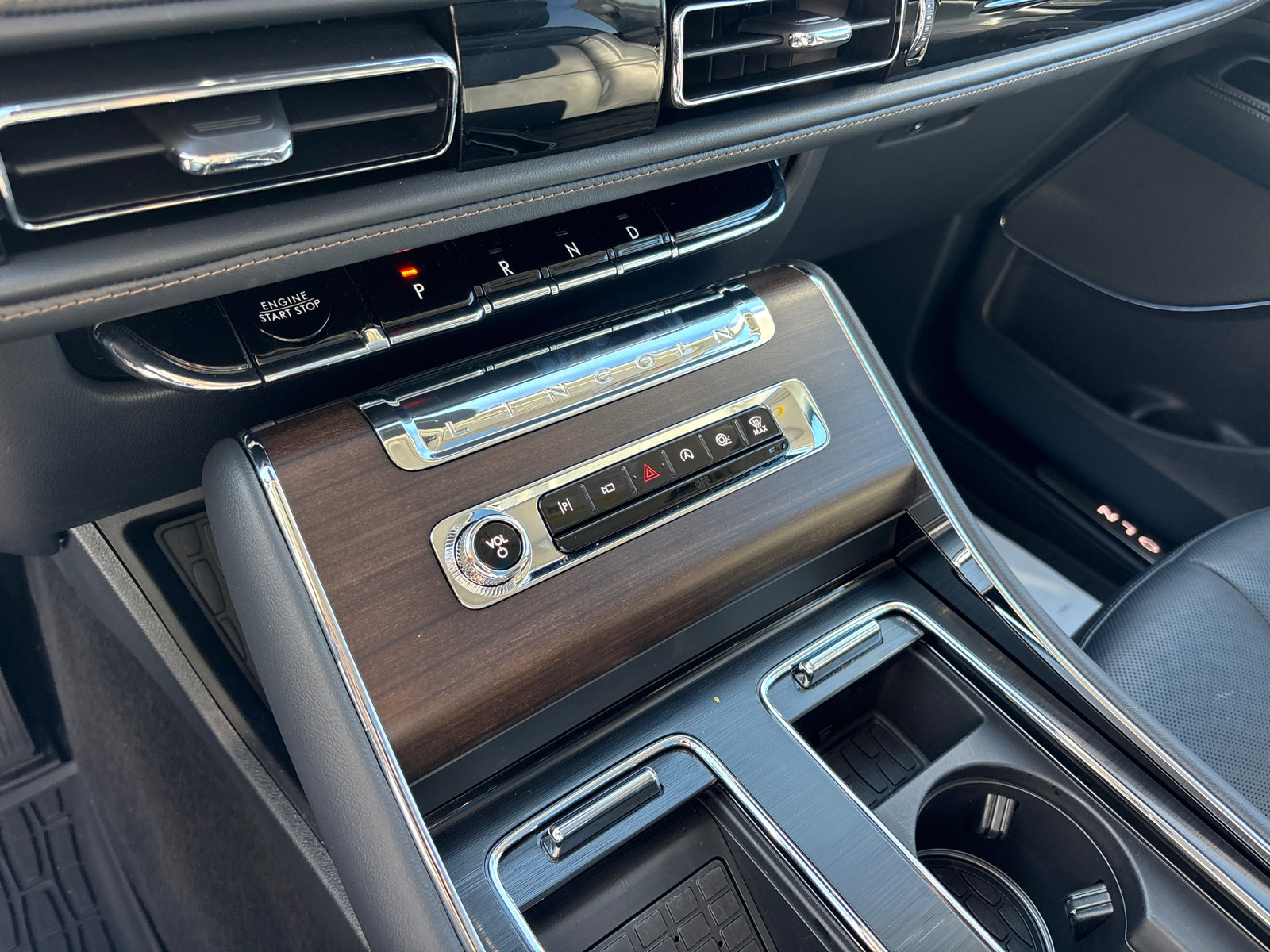 New 2025 Lincoln Aviator Reserve w/ Illumination Package image 24