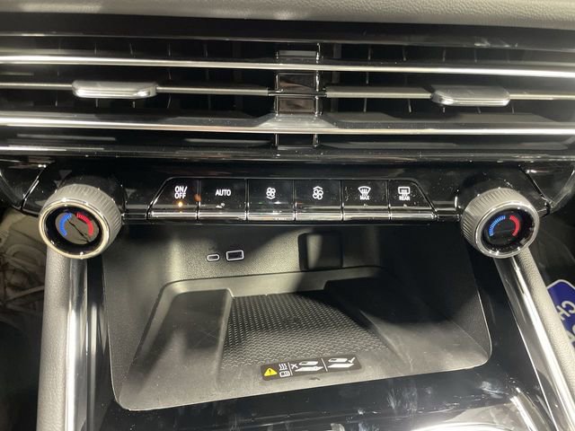 New 2026 Chevrolet Traverse RS w/ LPO, Floor Liner Package image 19