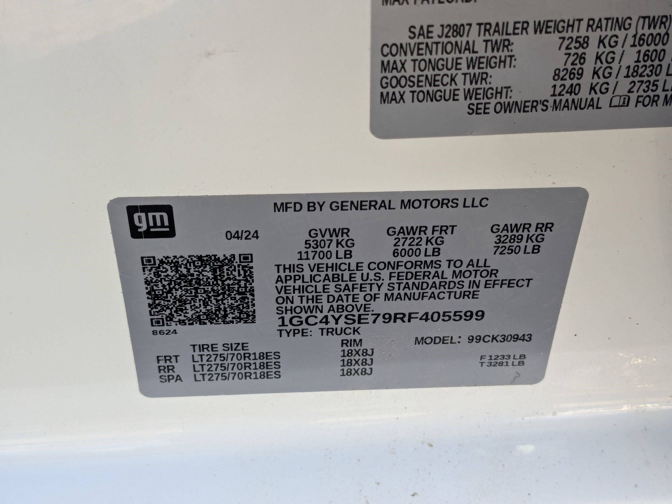 Used 2024 Chevrolet Silverado 3500 W/T image 33