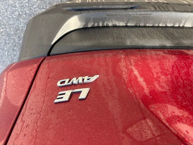 Used 2024 Toyota RAV4 LE AWD/4WD image 11