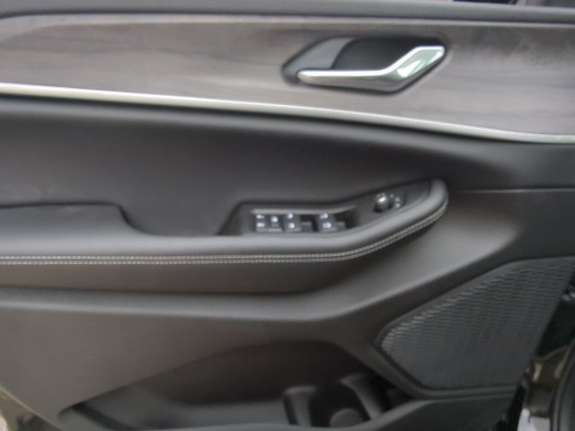 New 2026 Jeep Grand Cherokee Altitude AWD/4WD image 12