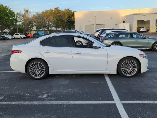 Used 2019 Alfa Romeo Giulia Ti w/ Quick Order Package 22Z Lusso image 4