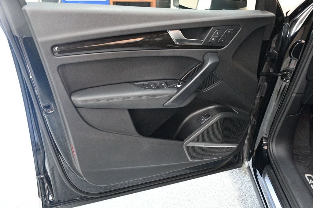 Used 2019 Audi Q5 Prestige AWD/4WD image 24