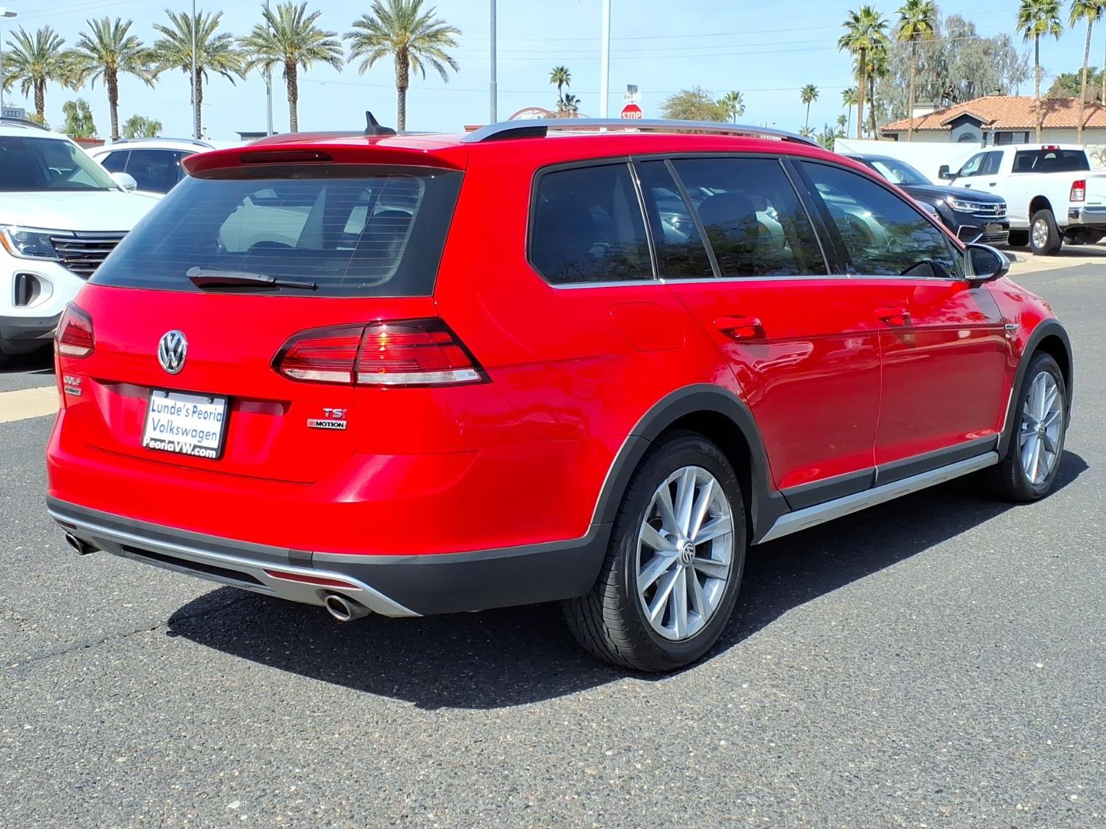 Used 2018 Volkswagen Golf Alltrack SE image 7