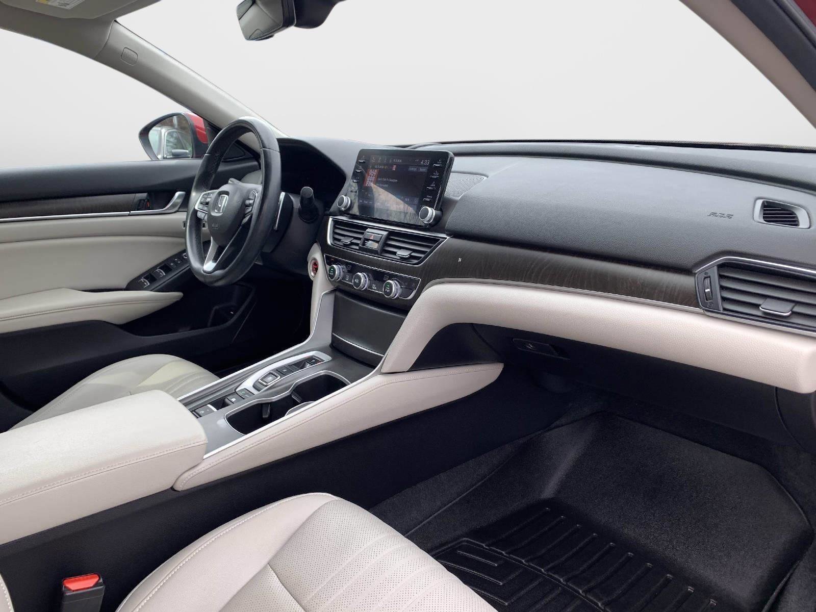 Used 2020 Honda Accord Touring image 47
