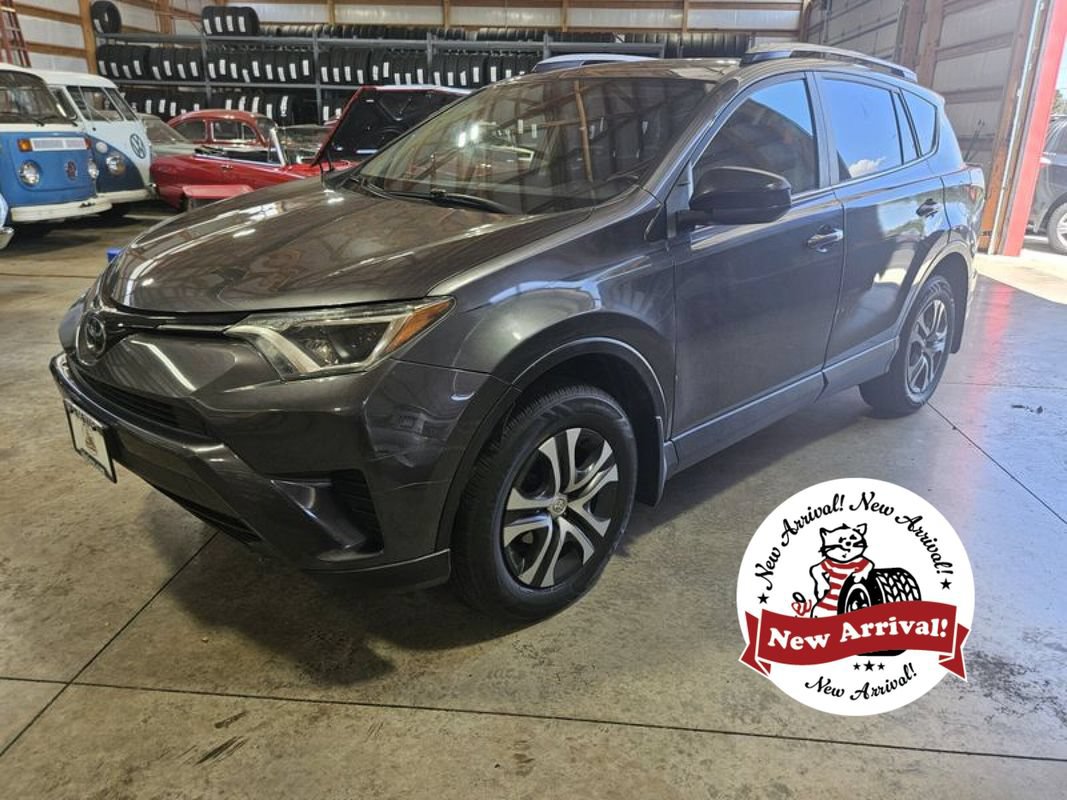 Used 2018 Toyota RAV4 LE w/ All Weather Liner Package