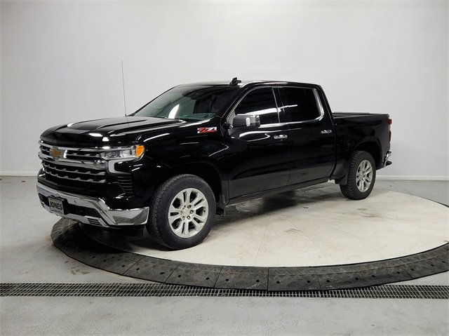Used 2023 Chevrolet Silverado 1500 LTZ w/ Z71 Off-Road Package image 3