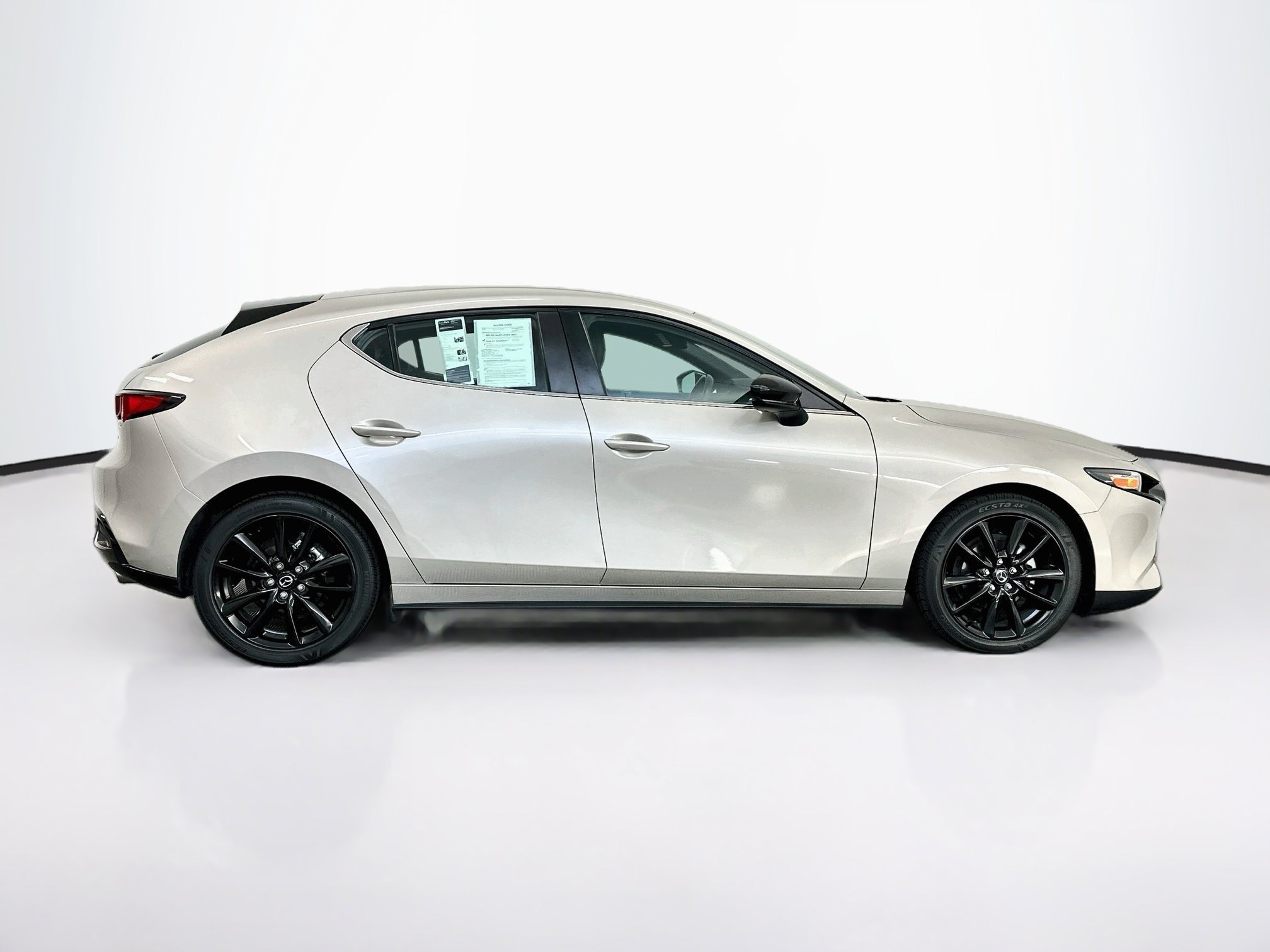 Used 2024 MAZDA MAZDA3 s FWD image 10